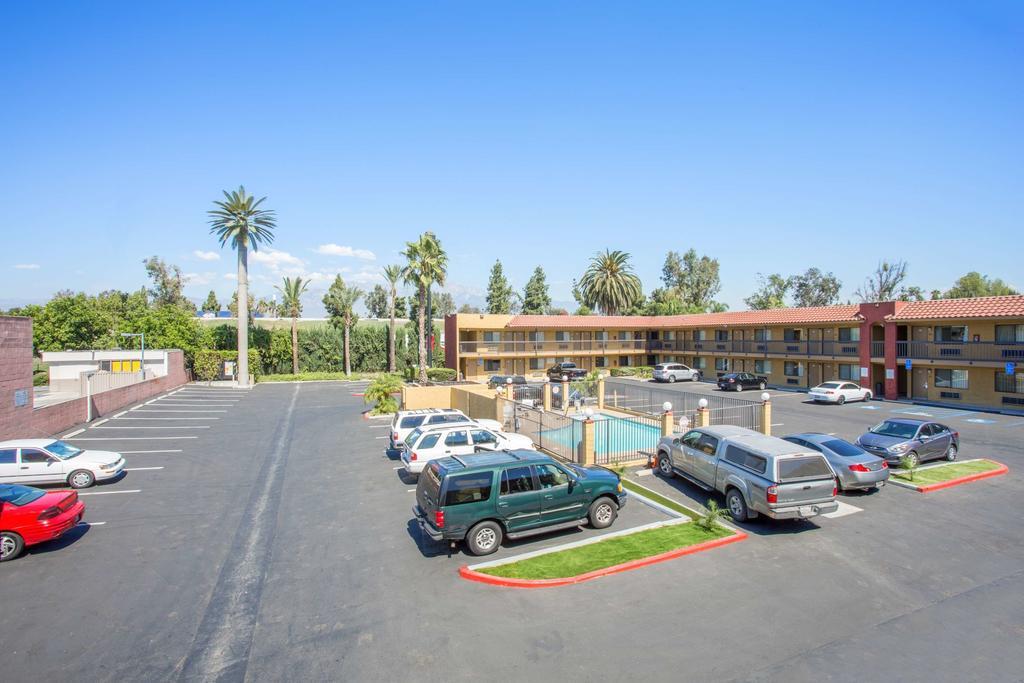Hotel Seville - Ontario Airport/Chino Εξωτερικό φωτογραφία